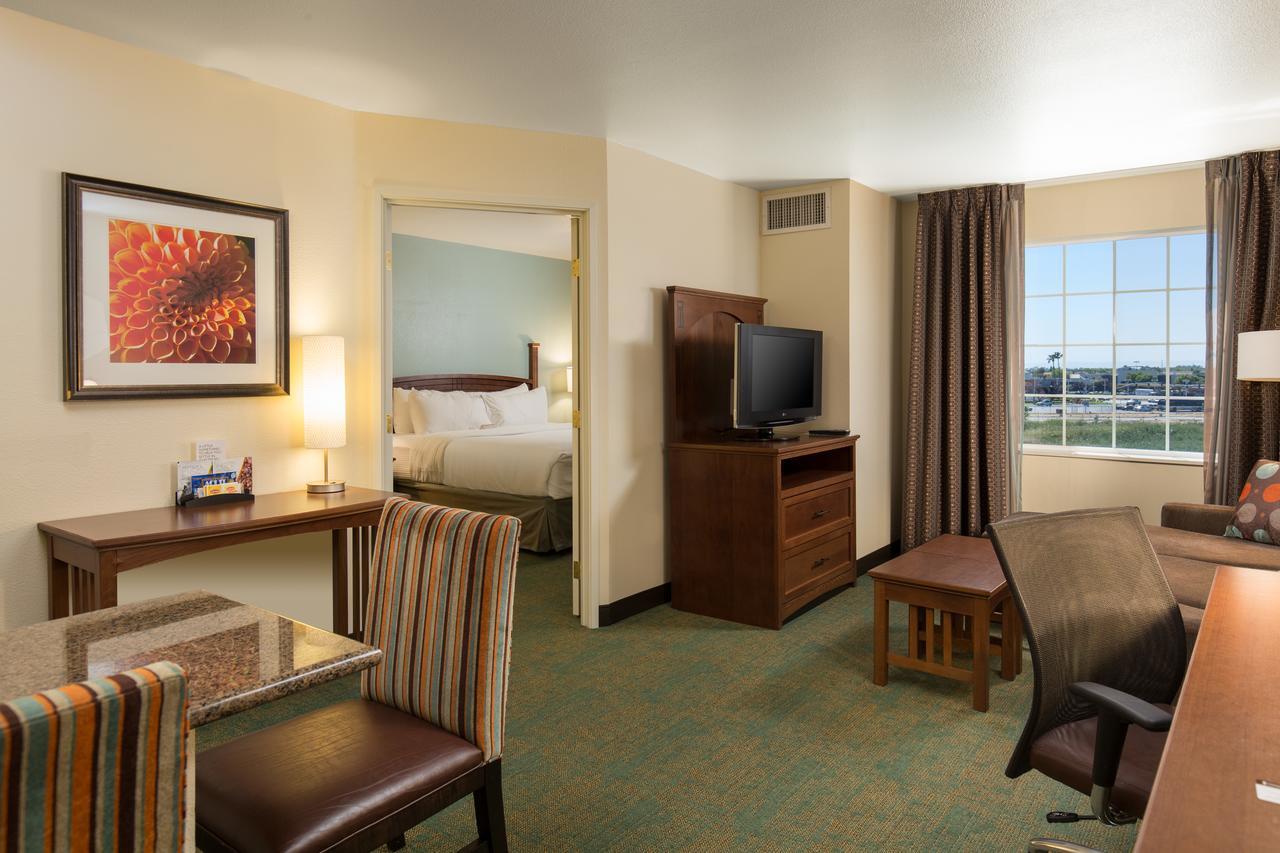 Staybridge Suites Sacramento-Folsom By Ihg Extérieur photo